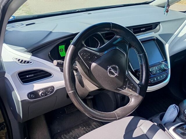 Серый Опель Ampera-e, объемом двигателя 0 л и пробегом 250 тыс. км за 14900 $, фото 27 на Automoto.ua