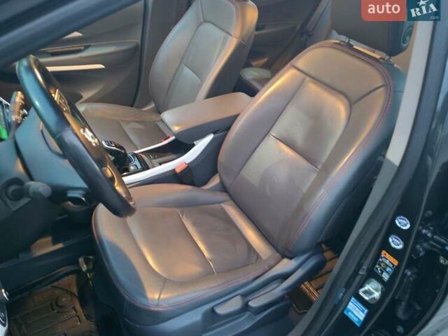 Серый Опель Ampera-e, объемом двигателя 0 л и пробегом 109 тыс. км за 14499 $, фото 22 на Automoto.ua