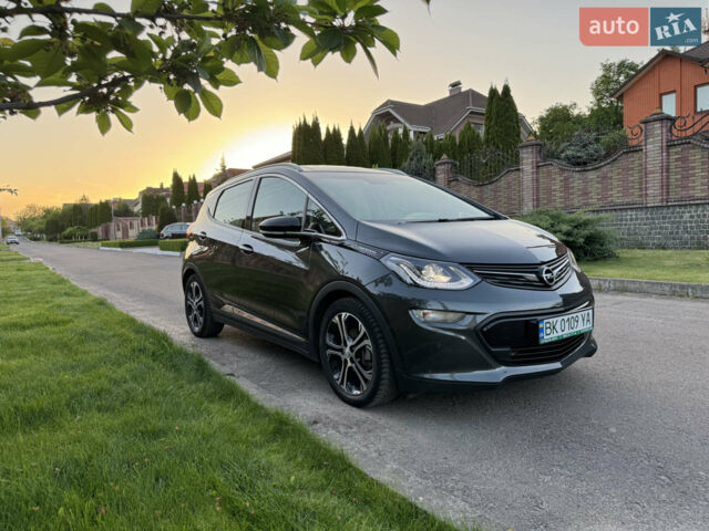 Серый Опель Ampera-e, объемом двигателя 0 л и пробегом 155 тыс. км за 14400 $, фото 12 на Automoto.ua