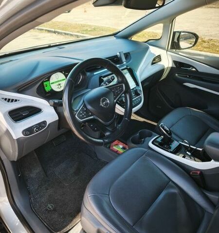 Серый Опель Ampera-e, объемом двигателя 0 л и пробегом 105 тыс. км за 14200 $, фото 2 на Automoto.ua