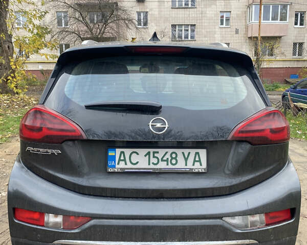 Серый Опель Ampera-e, объемом двигателя 0 л и пробегом 250 тыс. км за 11000 $, фото 2 на Automoto.ua