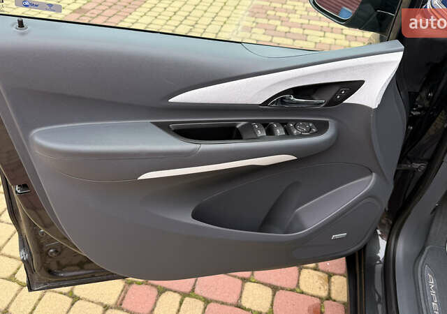 Сірий Опель Ampera-e, об'ємом двигуна 0 л та пробігом 85 тис. км за 16550 $, фото 25 на Automoto.ua