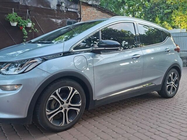 Серый Опель Ampera-e, объемом двигателя 0 л и пробегом 134 тыс. км за 14900 $, фото 2 на Automoto.ua