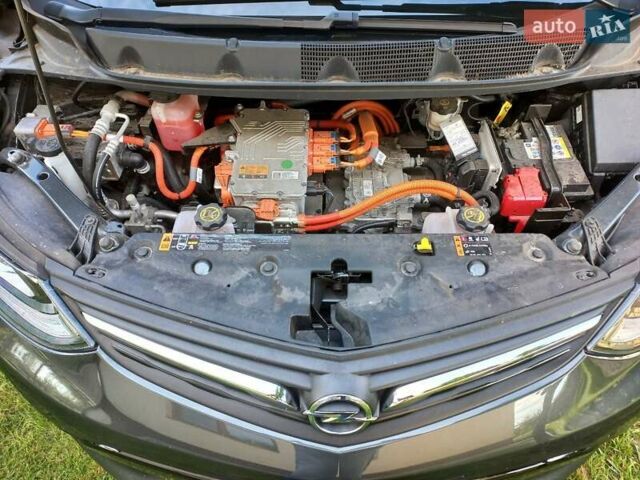 Сірий Опель Ampera-e, об'ємом двигуна 0 л та пробігом 169 тис. км за 14300 $, фото 31 на Automoto.ua