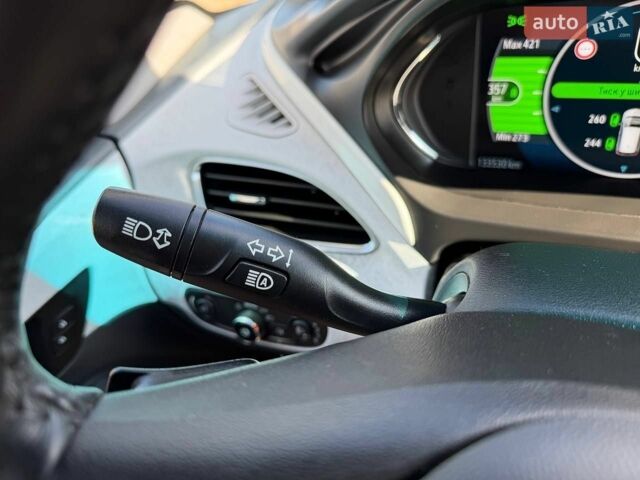 Сірий Опель Ampera-e, об'ємом двигуна 0 л та пробігом 133 тис. км за 14399 $, фото 21 на Automoto.ua