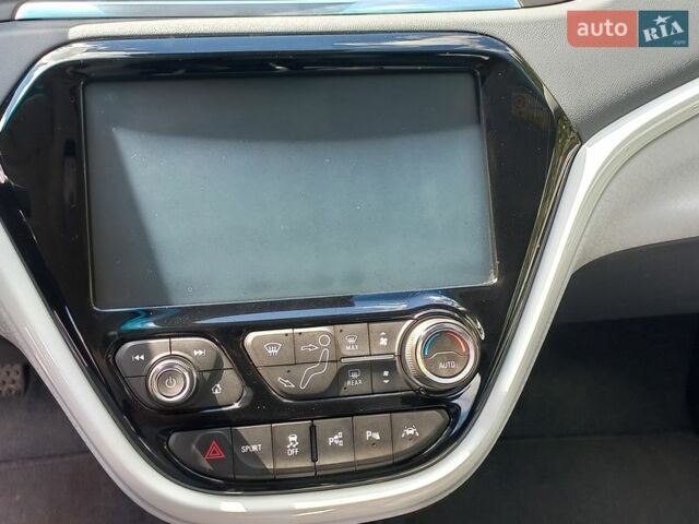 Серый Опель Ampera-e, объемом двигателя 0 л и пробегом 88 тыс. км за 13450 $, фото 38 на Automoto.ua