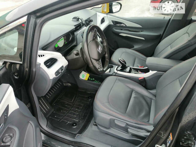 Серый Опель Ampera-e, объемом двигателя 0 л и пробегом 121 тыс. км за 15490 $, фото 5 на Automoto.ua