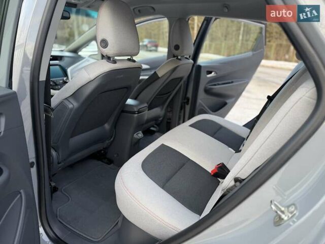 Сірий Опель Ampera-e, об'ємом двигуна 0 л та пробігом 85 тис. км за 15600 $, фото 59 на Automoto.ua