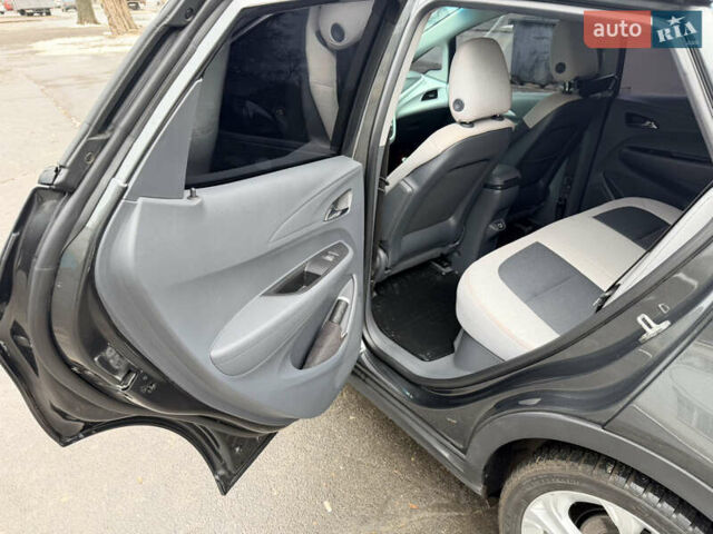 Серый Опель Ampera-e, объемом двигателя 0 л и пробегом 57 тыс. км за 17500 $, фото 10 на Automoto.ua