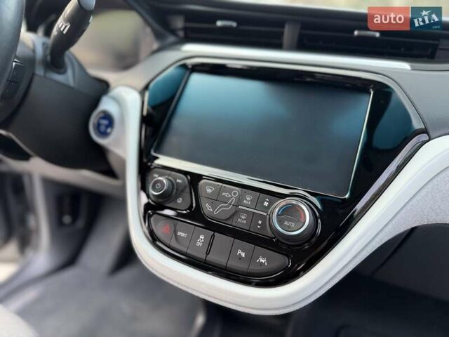 Серый Опель Ampera-e, объемом двигателя 0 л и пробегом 85 тыс. км за 14950 $, фото 49 на Automoto.ua