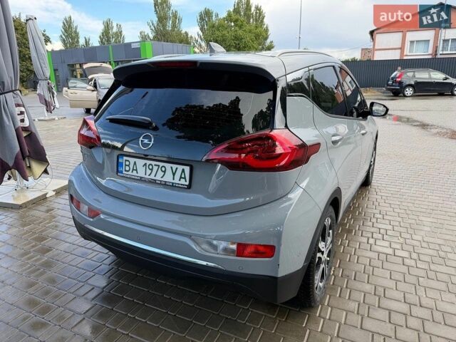 Серый Опель Ampera-e, объемом двигателя 0 л и пробегом 190 тыс. км за 14799 $, фото 5 на Automoto.ua