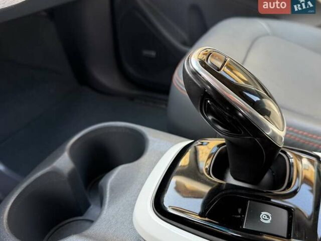 Сірий Опель Ampera-e, об'ємом двигуна 0 л та пробігом 65 тис. км за 14950 $, фото 69 на Automoto.ua