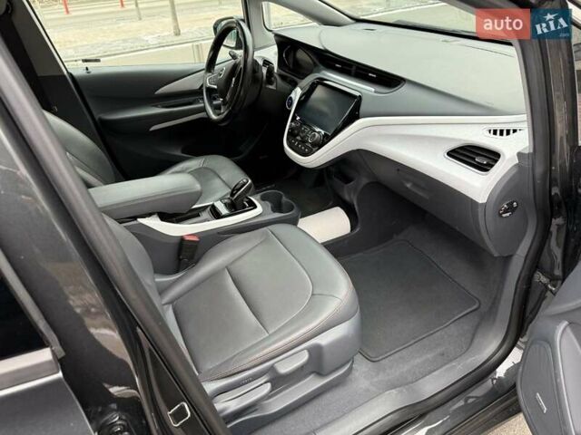 Серый Опель Ampera-e, объемом двигателя 0 л и пробегом 135 тыс. км за 15100 $, фото 33 на Automoto.ua
