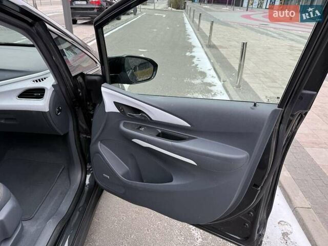 Серый Опель Ampera-e, объемом двигателя 0 л и пробегом 135 тыс. км за 15100 $, фото 36 на Automoto.ua
