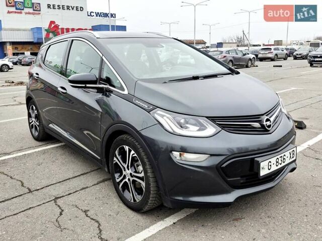 Серый Опель Ampera-e, объемом двигателя 0 л и пробегом 97 тыс. км за 15500 $, фото 1 на Automoto.ua