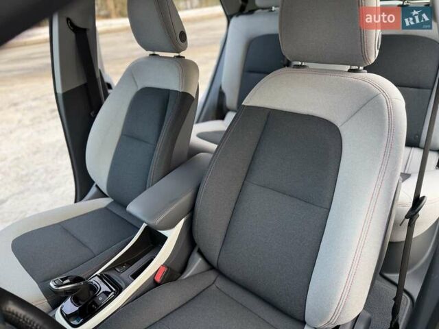 Серый Опель Ampera-e, объемом двигателя 0 л и пробегом 85 тыс. км за 14950 $, фото 61 на Automoto.ua