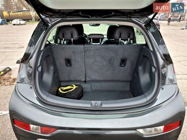 Серый Опель Ampera-e, объемом двигателя 0 л и пробегом 97 тыс. км за 15500 $, фото 23 на Automoto.ua