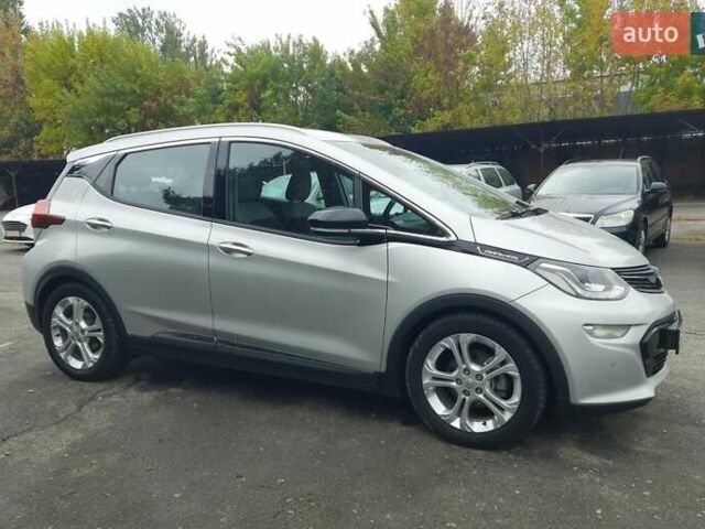 Серый Опель Ampera-e, объемом двигателя 0 л и пробегом 118 тыс. км за 15399 $, фото 10 на Automoto.ua