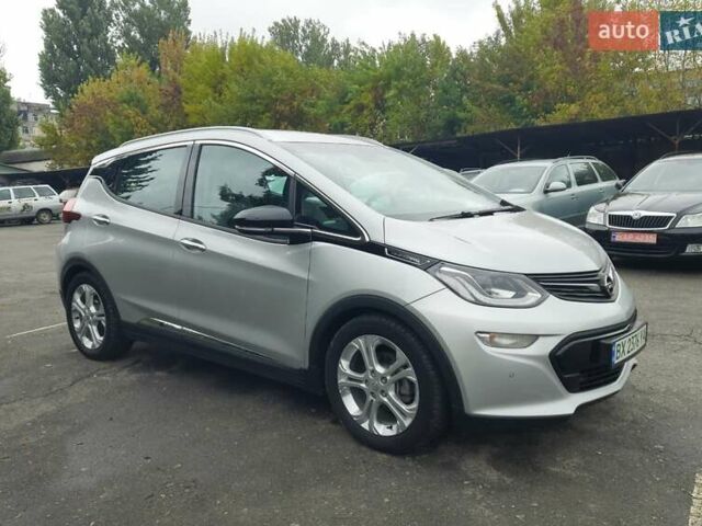 Серый Опель Ampera-e, объемом двигателя 0 л и пробегом 118 тыс. км за 15399 $, фото 11 на Automoto.ua