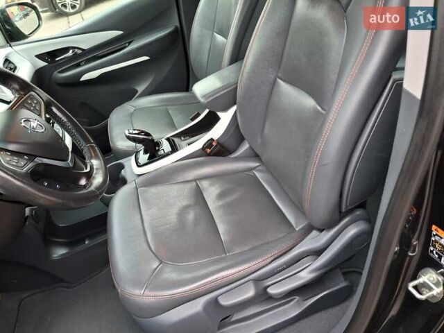 Серый Опель Ampera-e, объемом двигателя 0 л и пробегом 97 тыс. км за 15500 $, фото 18 на Automoto.ua