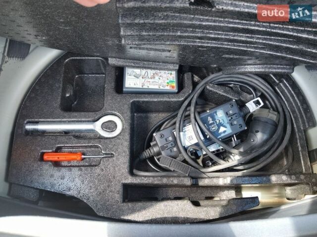 Сірий Опель Ampera-e, об'ємом двигуна 0 л та пробігом 97 тис. км за 15700 $, фото 12 на Automoto.ua