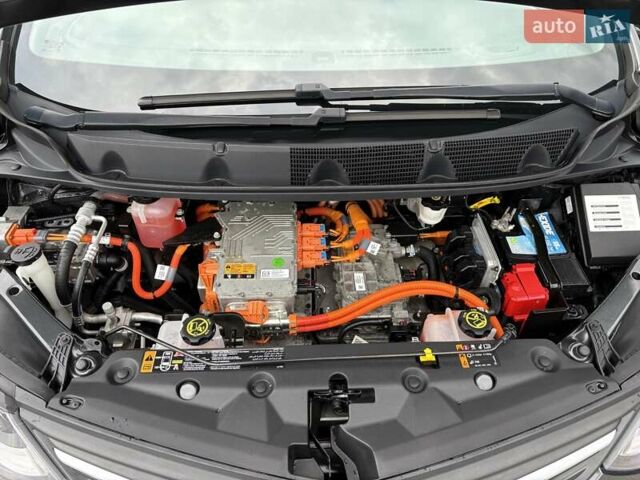 Серый Опель Ampera-e, объемом двигателя 0 л и пробегом 151 тыс. км за 15500 $, фото 25 на Automoto.ua