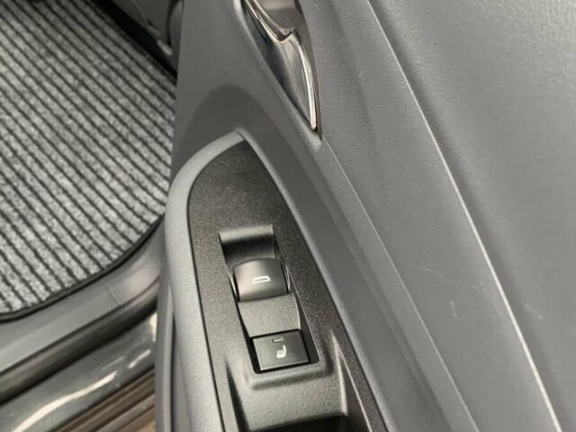 Сірий Опель Ampera-e, об'ємом двигуна 0 л та пробігом 130 тис. км за 16499 $, фото 39 на Automoto.ua