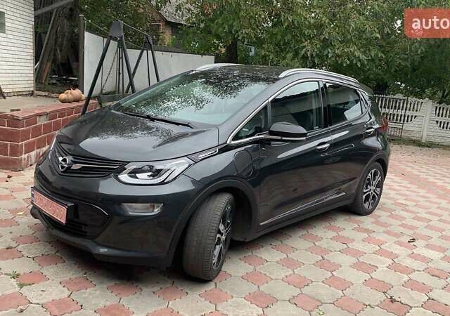 Серый Опель Ampera-e, объемом двигателя 0 л и пробегом 130 тыс. км за 16949 $, фото 25 на Automoto.ua