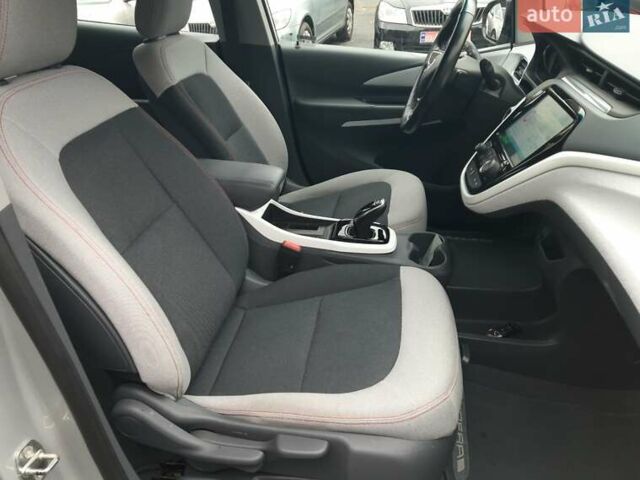 Серый Опель Ampera-e, объемом двигателя 0 л и пробегом 118 тыс. км за 15399 $, фото 29 на Automoto.ua