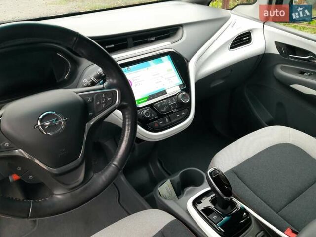 Серый Опель Ampera-e, объемом двигателя 0 л и пробегом 118 тыс. км за 15399 $, фото 21 на Automoto.ua