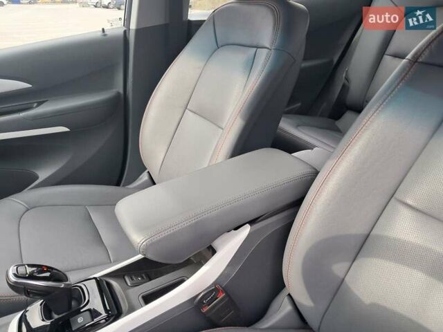 Сірий Опель Ampera-e, об'ємом двигуна 0 л та пробігом 131 тис. км за 16450 $, фото 81 на Automoto.ua