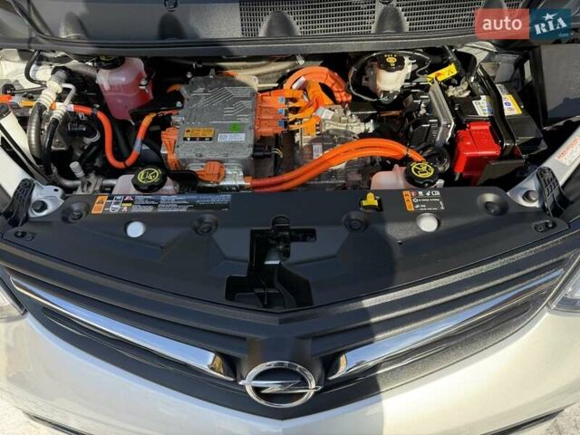 Сірий Опель Ampera-e, об'ємом двигуна 0 л та пробігом 65 тис. км за 14950 $, фото 36 на Automoto.ua