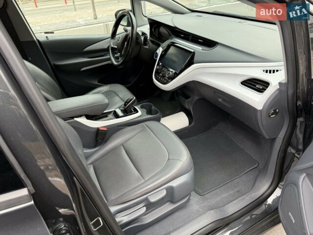 Серый Опель Ampera-e, объемом двигателя 0 л и пробегом 165 тыс. км за 15000 $, фото 32 на Automoto.ua