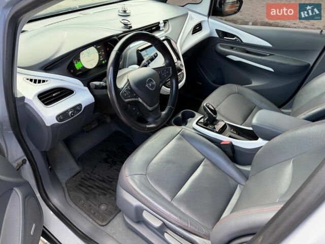 Серый Опель Ampera-e, объемом двигателя 0 л и пробегом 190 тыс. км за 14799 $, фото 9 на Automoto.ua