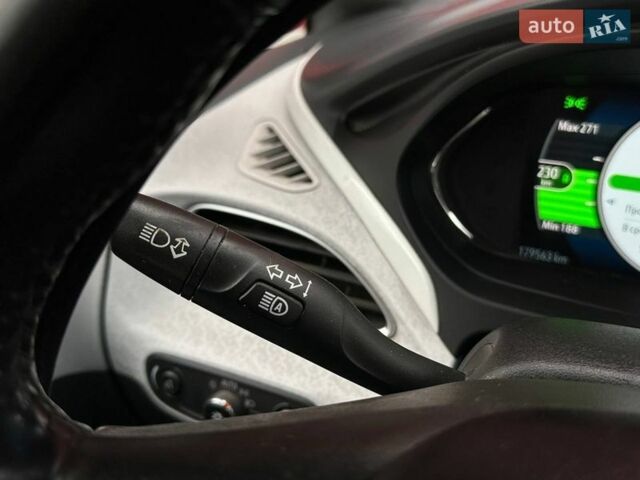 Сірий Опель Ampera-e, об'ємом двигуна 0 л та пробігом 180 тис. км за 12790 $, фото 17 на Automoto.ua