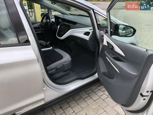 Серый Опель Ampera-e, объемом двигателя 0 л и пробегом 110 тыс. км за 15500 $, фото 2 на Automoto.ua