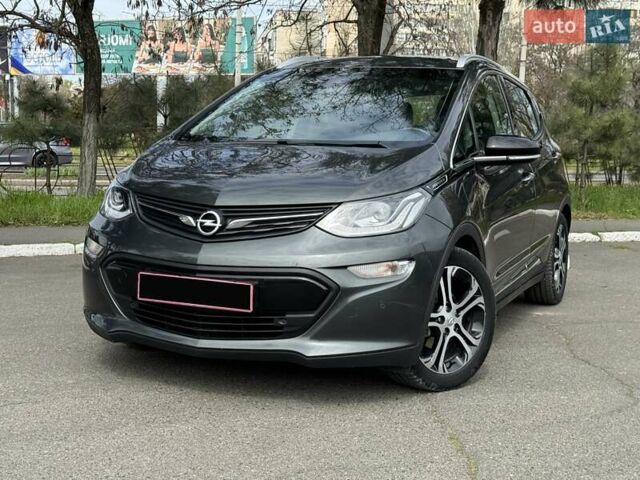 Серый Опель Ampera-e, объемом двигателя 0 л и пробегом 92 тыс. км за 14999 $, фото 2 на Automoto.ua