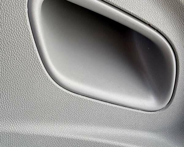 Сірий Опель Ampera-e, об'ємом двигуна 0 л та пробігом 65 тис. км за 14950 $, фото 98 на Automoto.ua