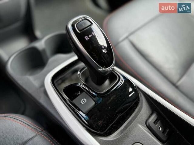 Серый Опель Ampera-e, объемом двигателя 0 л и пробегом 92 тыс. км за 14999 $, фото 25 на Automoto.ua