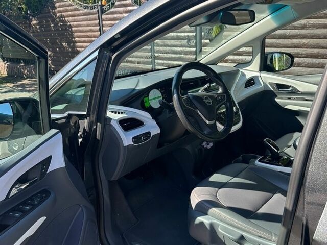 Серый Опель Ampera-e, объемом двигателя 0 л и пробегом 79 тыс. км за 16500 $, фото 6 на Automoto.ua