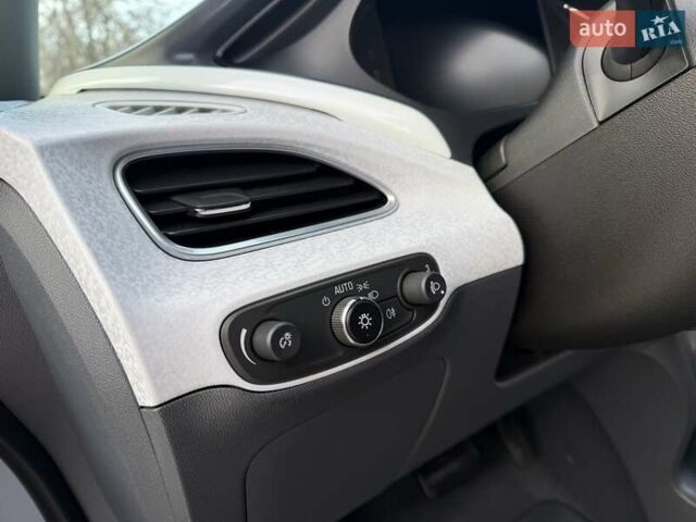 Серый Опель Ampera-e, объемом двигателя 0 л и пробегом 85 тыс. км за 14950 $, фото 53 на Automoto.ua