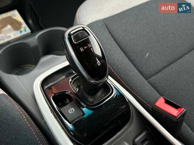 Серый Опель Ampera-e, объемом двигателя 0 л и пробегом 180 тыс. км за 13290 $, фото 26 на Automoto.ua