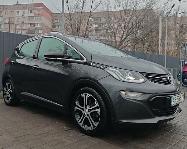 Серый Опель Ampera-e, объемом двигателя 0 л и пробегом 105 тыс. км за 15700 $, фото 2 на Automoto.ua