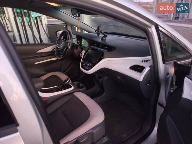 Сірий Опель Ampera-e, об'ємом двигуна 0 л та пробігом 45 тис. км за 15600 $, фото 5 на Automoto.ua