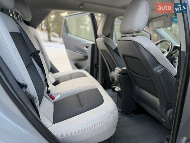 Сірий Опель Ampera-e, об'ємом двигуна 0 л та пробігом 85 тис. км за 15600 $, фото 39 на Automoto.ua