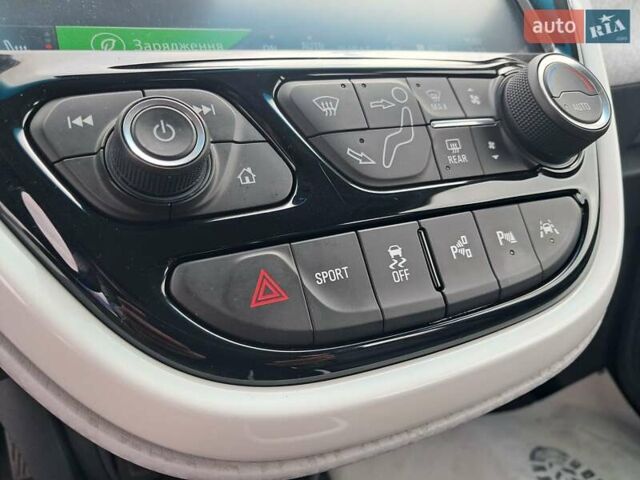 Сірий Опель Ampera-e, об'ємом двигуна 0 л та пробігом 131 тис. км за 16450 $, фото 72 на Automoto.ua