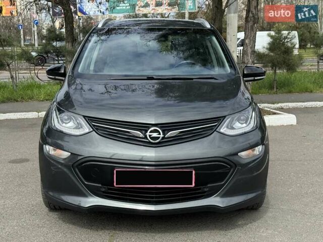 Серый Опель Ampera-e, объемом двигателя 0 л и пробегом 92 тыс. км за 14999 $, фото 4 на Automoto.ua