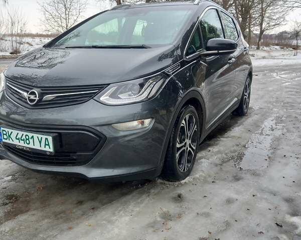 Сірий Опель Ampera-e, об'ємом двигуна 0 л та пробігом 118 тис. км за 15300 $, фото 1 на Automoto.ua