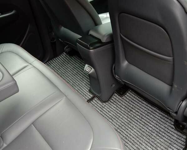 Серый Опель Ampera-e, объемом двигателя 0 л и пробегом 130 тыс. км за 16949 $, фото 5 на Automoto.ua