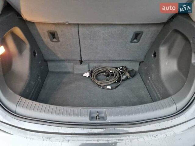 Сірий Опель Ampera-e, об'ємом двигуна 0 л та пробігом 215 тис. км за 13999 $, фото 18 на Automoto.ua